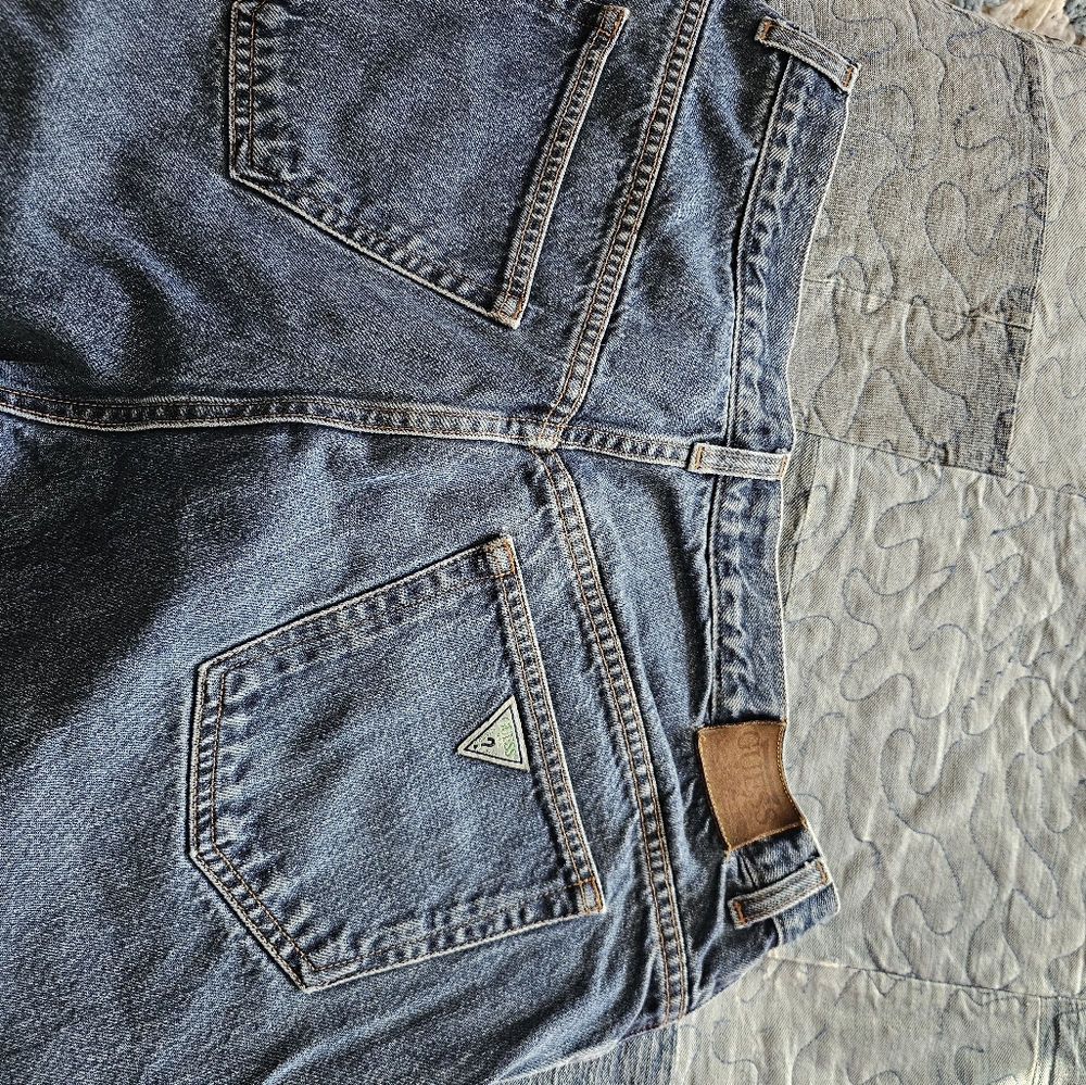 Guess Pascal jeans.